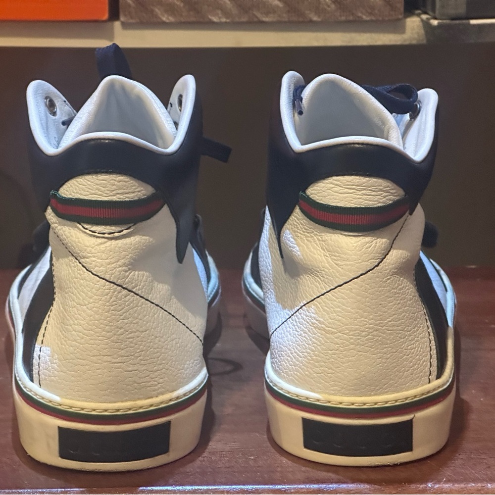 Gucci GG Supreme Hightop Sneakers - Picture 3 of 13
